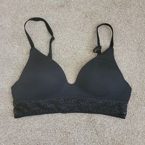 VS t-shirt bra